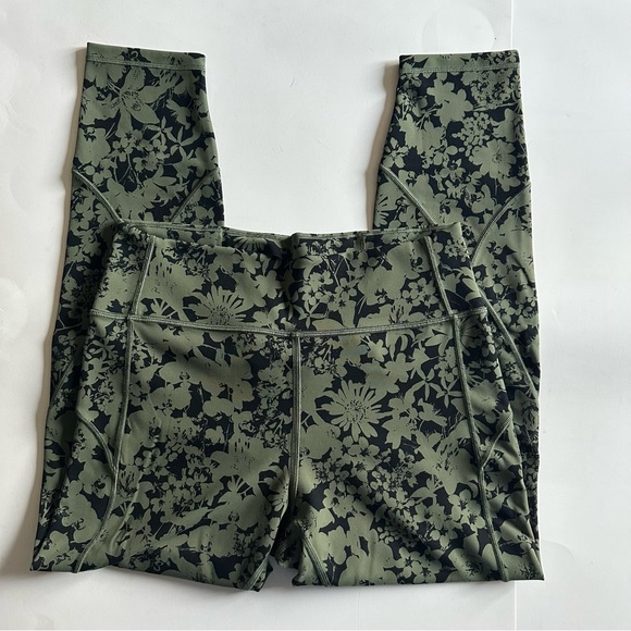 •LULULEMON• Everlux In Movement 25” Efflorescent Pattern EUC size 10 Green/Black - Picture 3 of 10